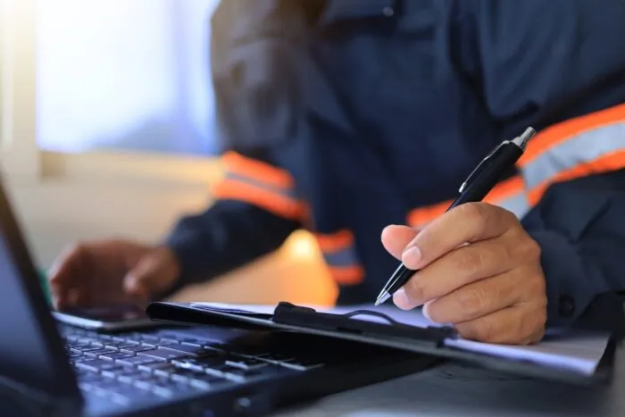 An,Industrial,Or,Shipping,Inspector,Auditor,Or,Supervisor,In,A contract, What is a Truck Order Not Used (TONU) fee